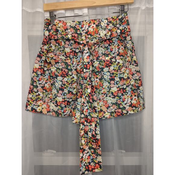 J Crew Liberty Thorpe High Rise Shorts with Waist Tie - Size 2 - Picture 3 of 3